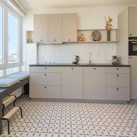 Apartment Beautiful With View *